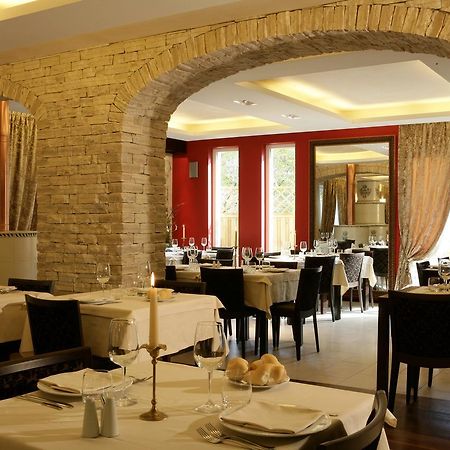 Albergo Ristorante Marcheno Экстерьер фото