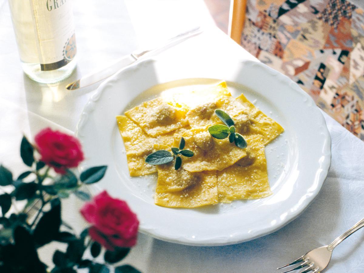Albergo Ristorante Marcheno Экстерьер фото