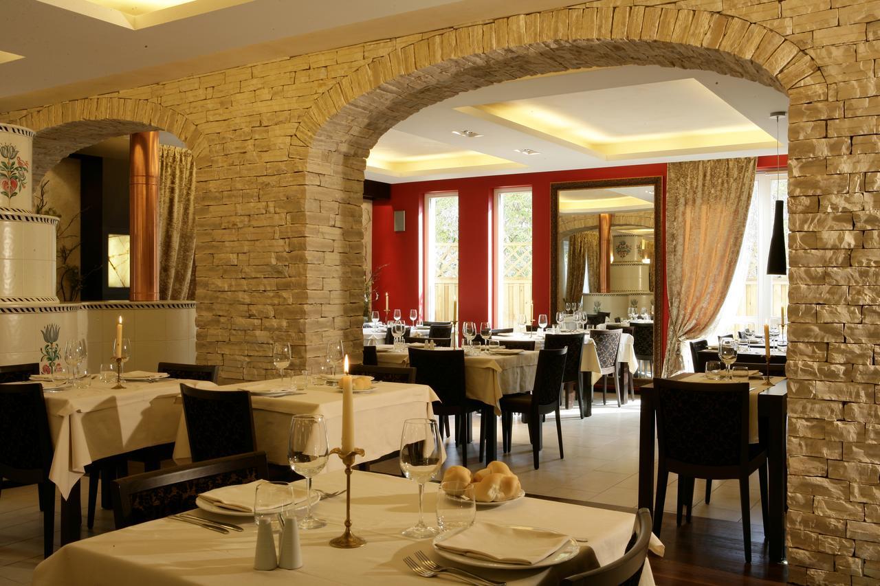 Albergo Ristorante Marcheno Экстерьер фото