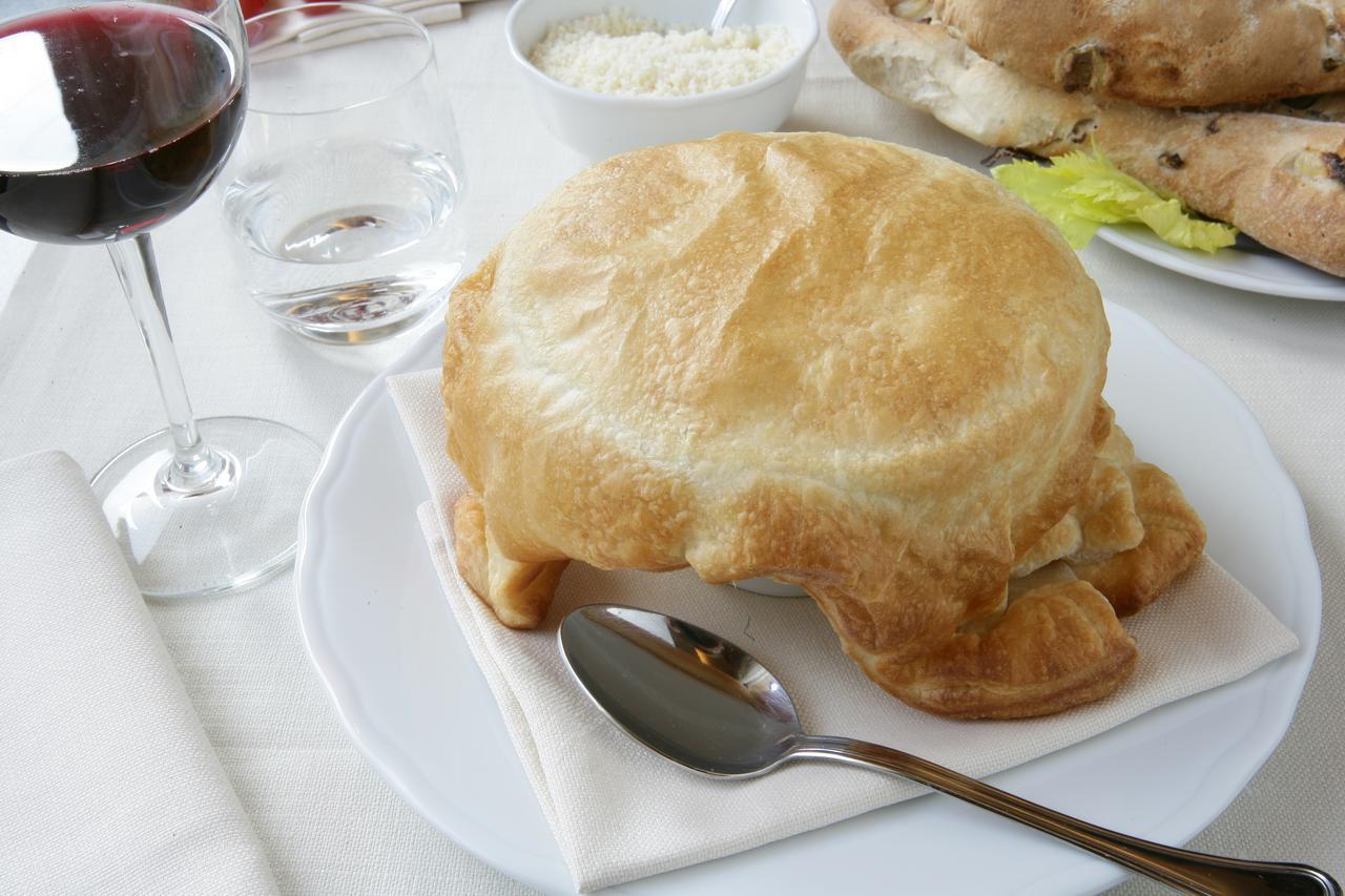 Albergo Ristorante Marcheno Экстерьер фото