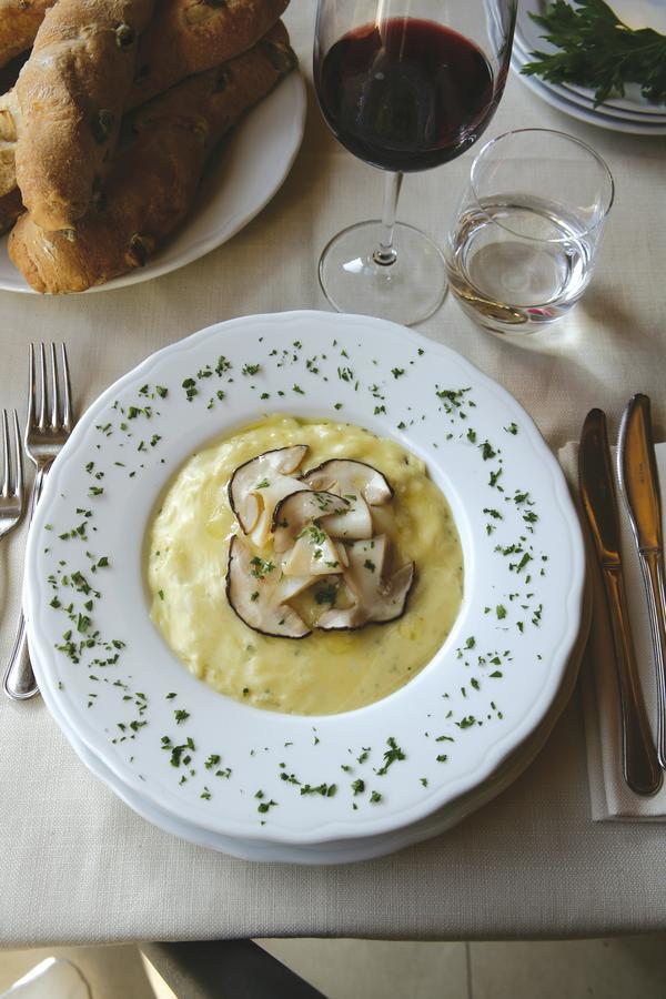 Albergo Ristorante Marcheno Экстерьер фото