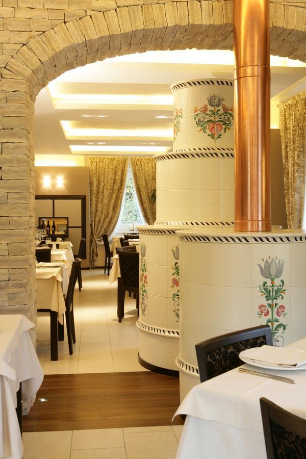 Albergo Ristorante Marcheno Экстерьер фото